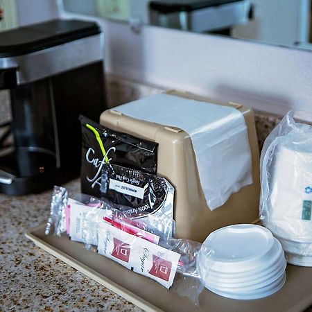 Super 8 By Wyndham Holbrook Hotell Eksteriør bilde